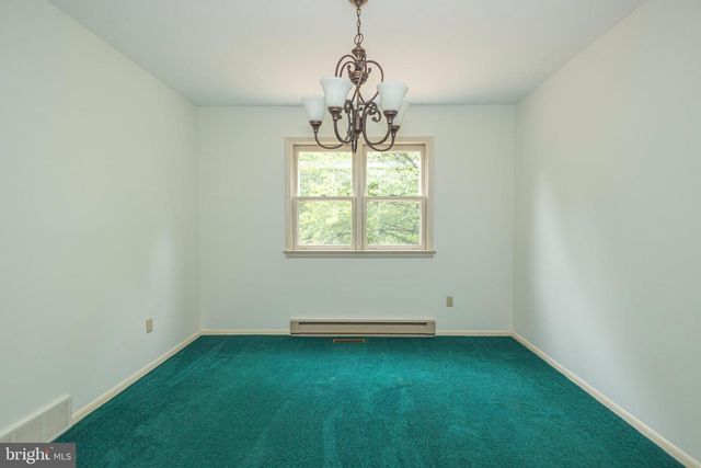 327 THISTLE LN, Perkasie, PA 18944