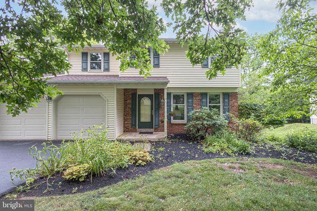 327 THISTLE LN, Perkasie, PA 18944