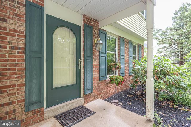 327 THISTLE LN, Perkasie, PA 18944