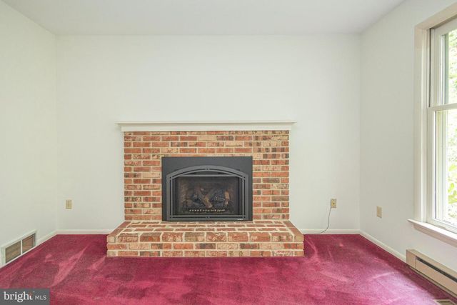 327 THISTLE LN, Perkasie, PA 18944