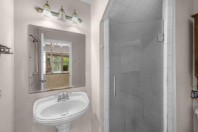 11319 Briar Forest Drive, Houston, TX 77077