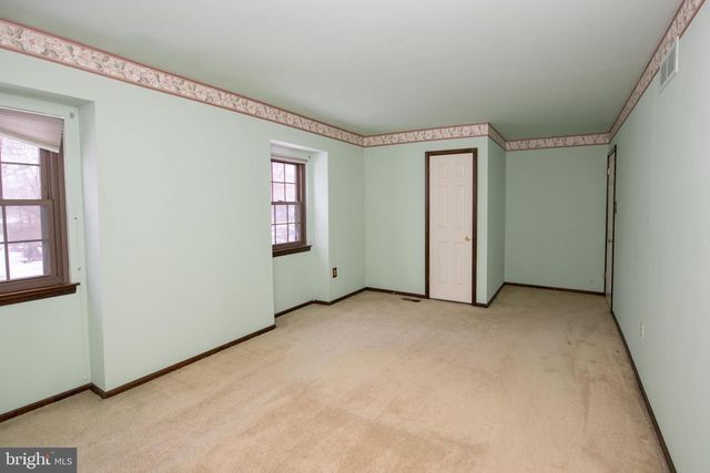 62 W PICKERING BND, Richboro, PA 18954