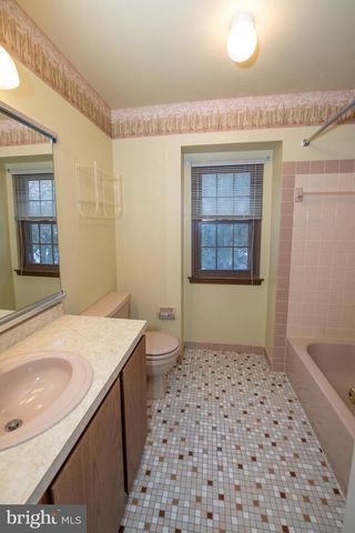 62 W PICKERING BND, Richboro, PA 18954