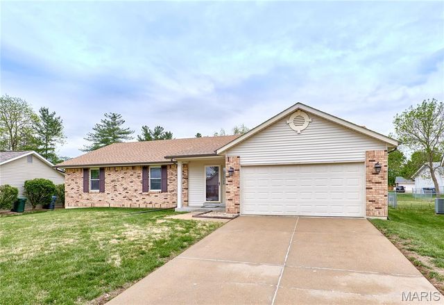 1153 Spencer Hill Drive, St Peters, MO 63376