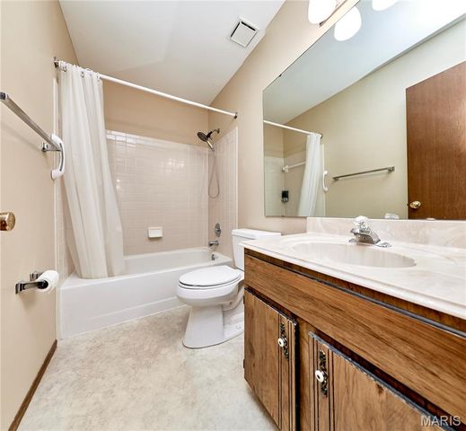 1153 Spencer Hill Drive, St Peters, MO 63376