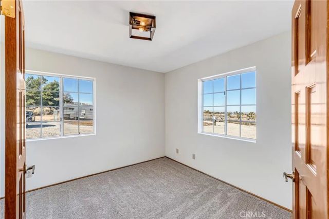 8325 Johnson Road, Phelan, CA 92371