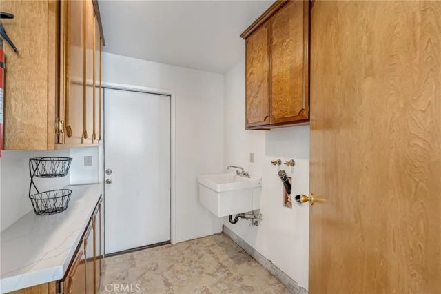 8325 Johnson Road, Phelan, CA 92371