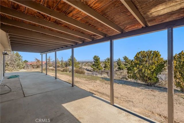8325 Johnson Road, Phelan, CA 92371