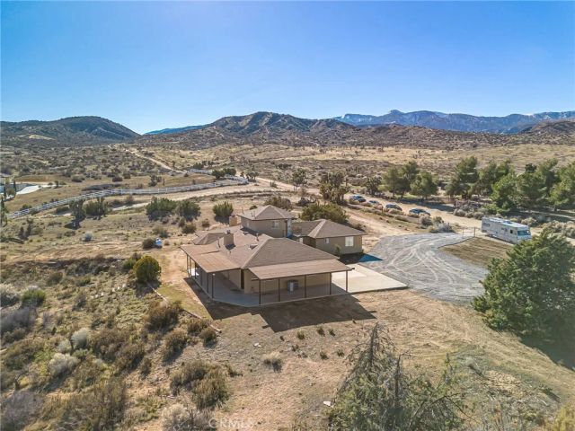 8325 Johnson Road, Phelan, CA 92371