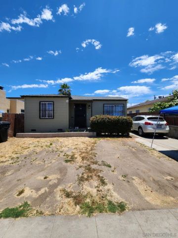 4129-31 Chamoune, San Diego, CA 92105