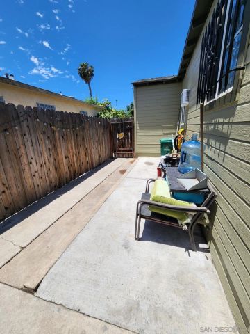 4129-31 Chamoune, San Diego, CA 92105