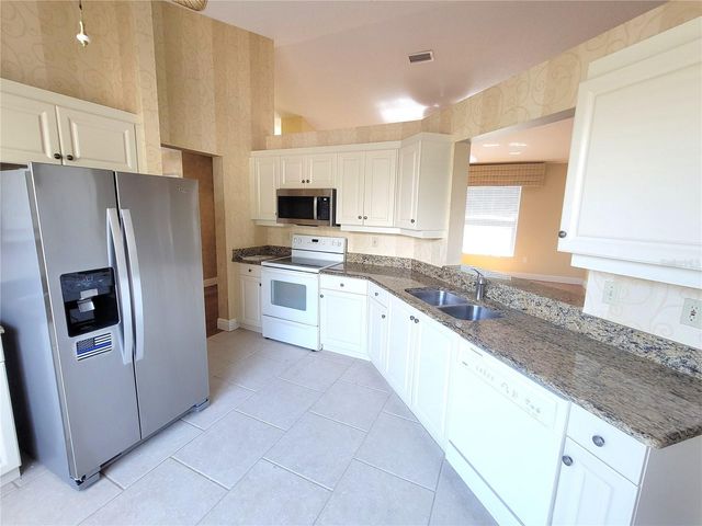 4220 PINEBROOK CIRCLE 14, Bradenton, FL 34209