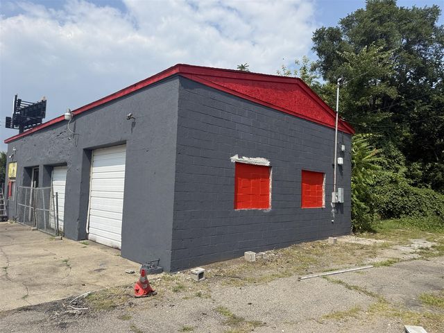 13230 Hamilton Avenue, Highland Park, MI 48203