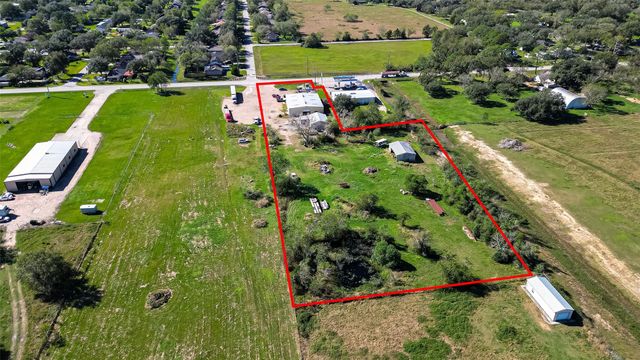 8231 Main Street, Needville, TX 77461