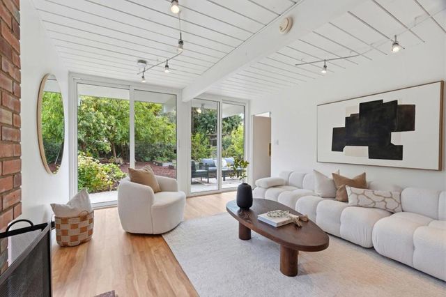 866 Cornwall Court, Sunnyvale, CA 94087