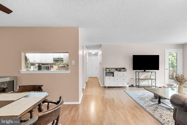 4610-B ABERDEEN DR, Mount Laurel, NJ 08054
