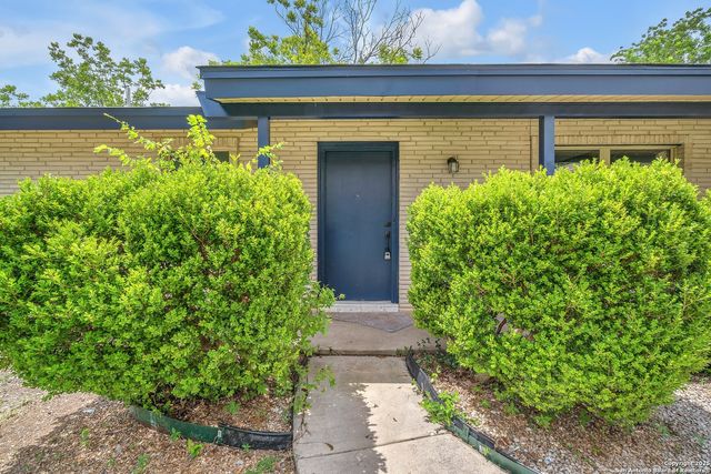 5902 Brenda Ln, San Antonio, TX 78240