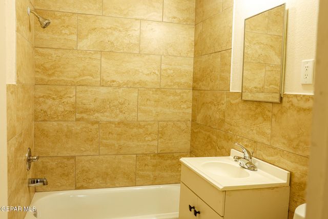 5028 Vulcan Avenue, El Paso, TX 79904