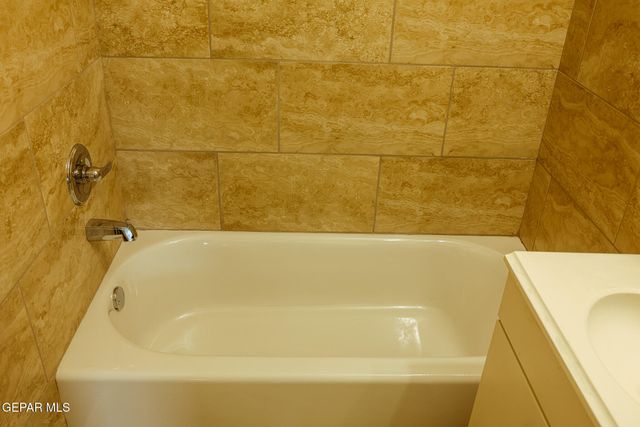 5028 Vulcan Avenue, El Paso, TX 79904