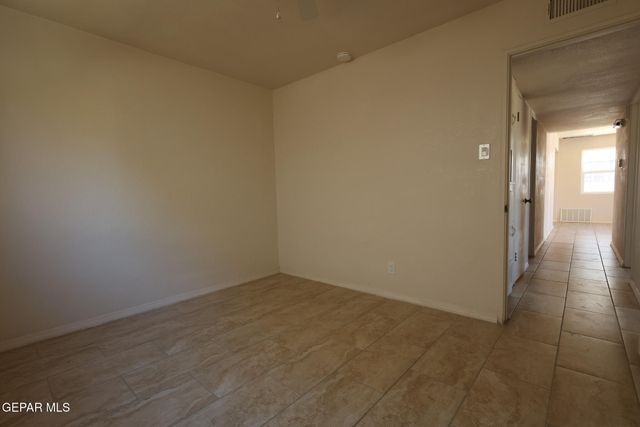 5028 Vulcan Avenue, El Paso, TX 79904