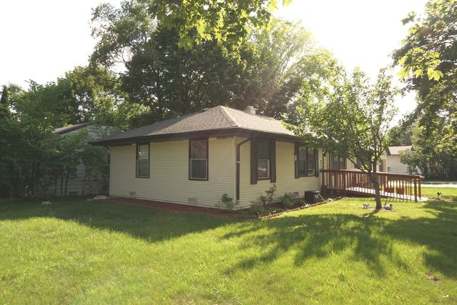 805 W Ridgeland Avenue, Waukegan, IL 60085