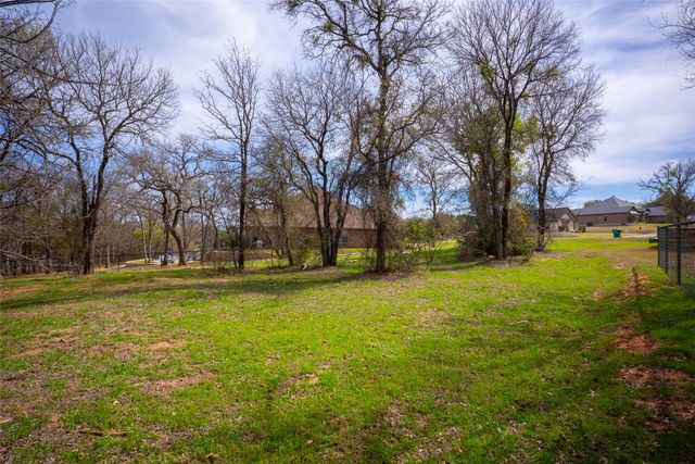 3856 Legend Trail, Granbury, TX 76049