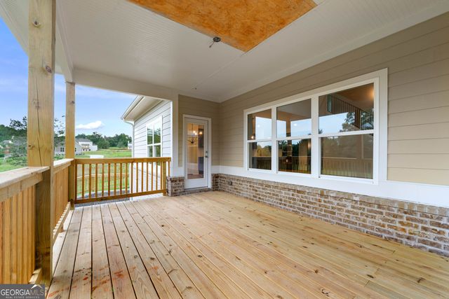 410 Races Road, Hoschton, GA 30548
