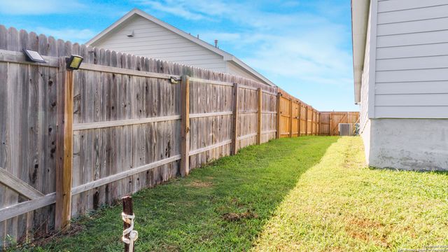 7207 Rosada Way, San Antonio, TX 78218