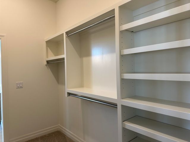 9658 W Cedar Lane, Maize, KS 67101