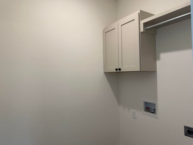 9658 W Cedar Lane, Maize, KS 67101