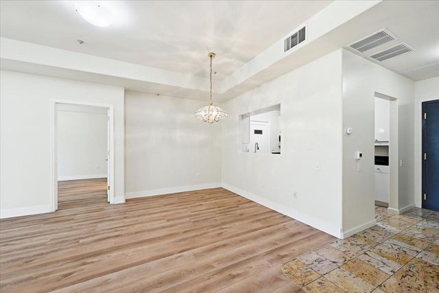 200 Sheridan Ave 308, Palo Alto, CA 94306