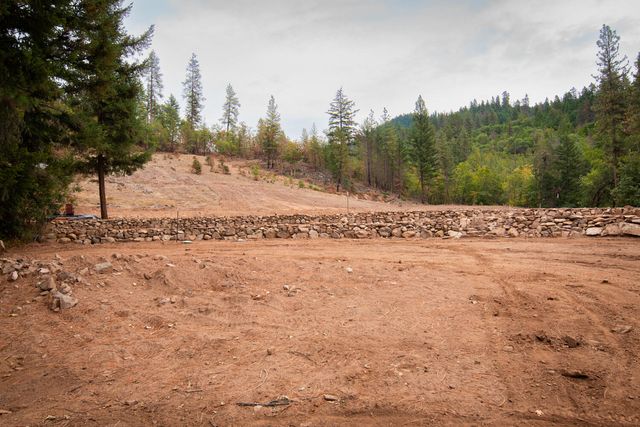 3860 Highway 227, Trail, OR 97541