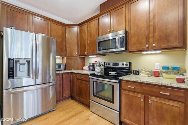 406 Longmeadow Drive, Wilmington, NC 28412