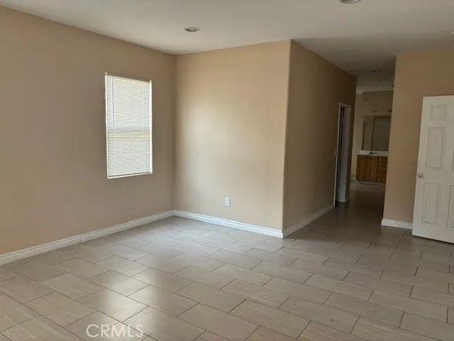 1610 E Avenue J2, Lancaster, CA 93535