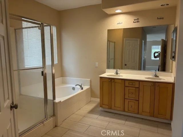 1610 E Avenue J2, Lancaster, CA 93535