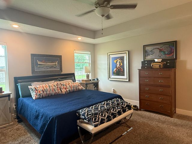 6066 S Crescent Road, Battlefield, MO 65619