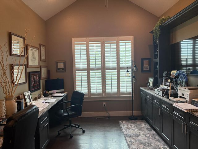 6066 S Crescent Road, Battlefield, MO 65619