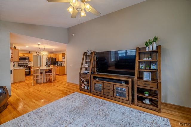 8226 Cicero Mills Road, Cicero, NY 13039