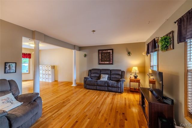8226 Cicero Mills Road, Cicero, NY 13039