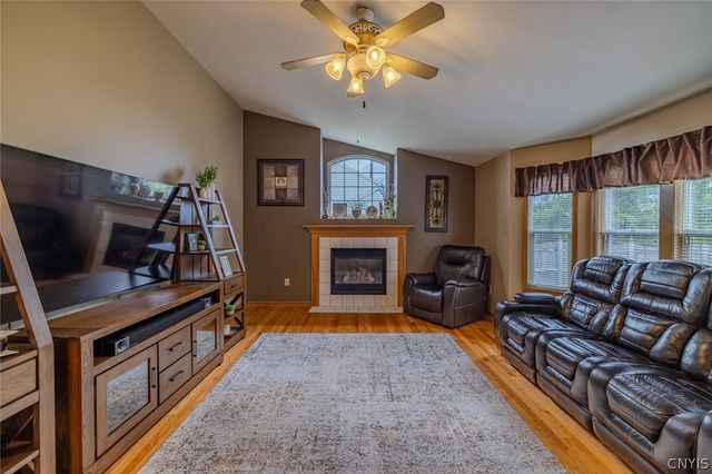 8226 Cicero Mills Road, Cicero, NY 13039