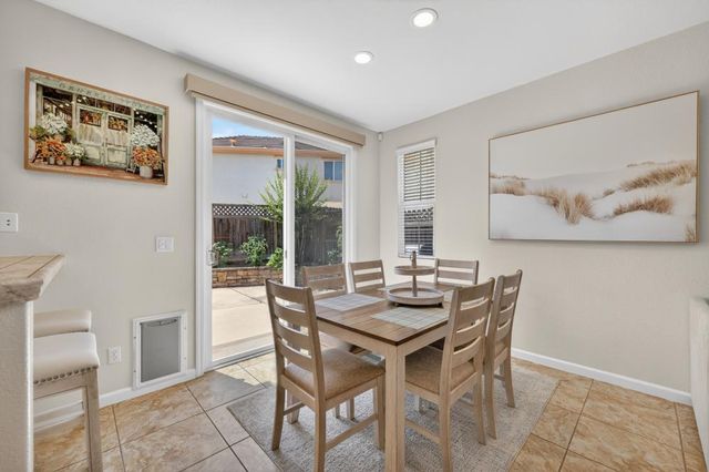 980 Latitude Ln, Lincoln, CA 95648