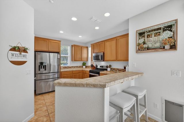 980 Latitude Ln, Lincoln, CA 95648