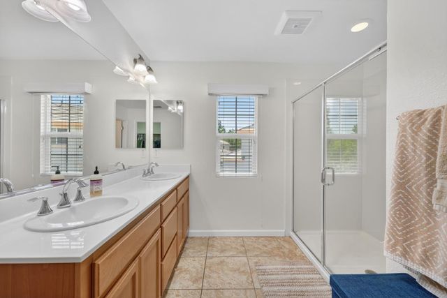 980 Latitude Ln, Lincoln, CA 95648