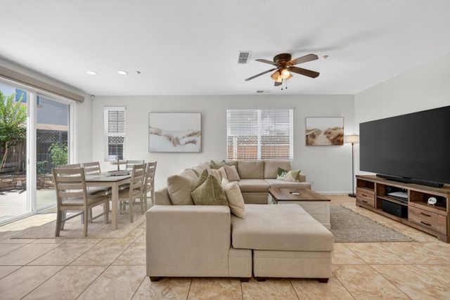980 Latitude Ln, Lincoln, CA 95648