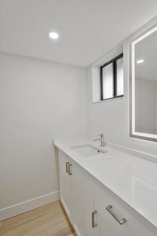 5220 Las Verdes Circle 321, Delray Beach, FL 33484