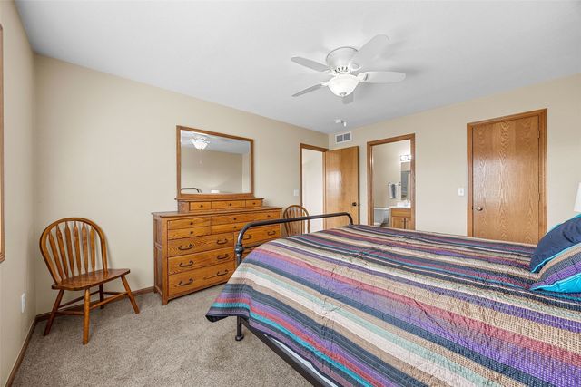 755 Alexis Lane, Marion, IA 52302