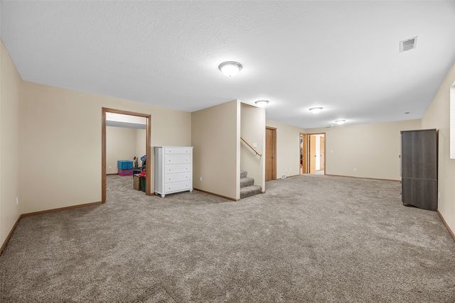 755 Alexis Lane, Marion, IA 52302