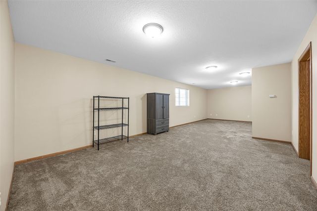 755 Alexis Lane, Marion, IA 52302