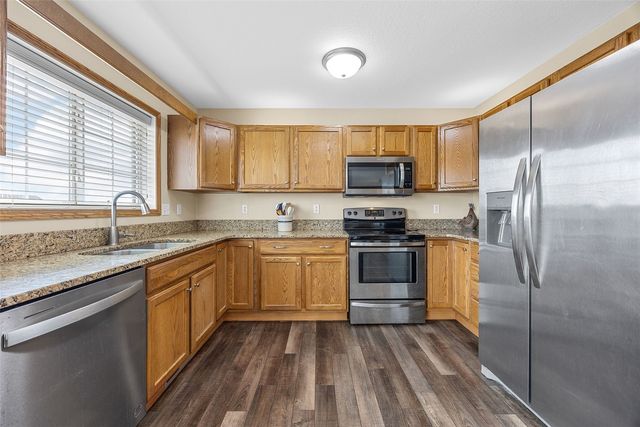 755 Alexis Lane, Marion, IA 52302