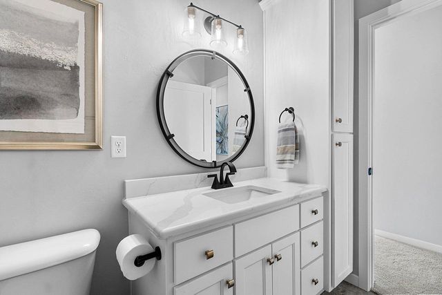 549 PEBBLESTONE CIRCLE, Hobart, WI 54155